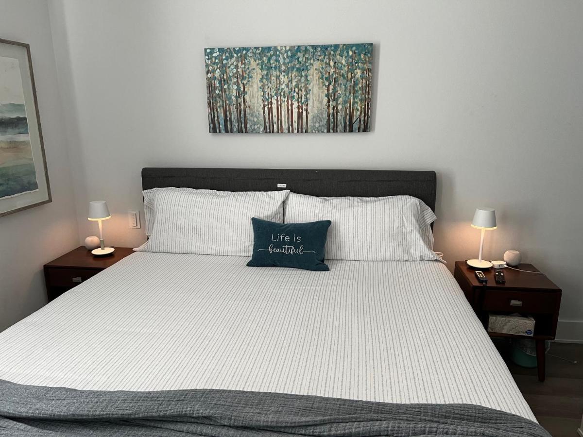 New Centennial Park Luxury Smart Home W Courtyard Fayetteville Ngoại thất bức ảnh