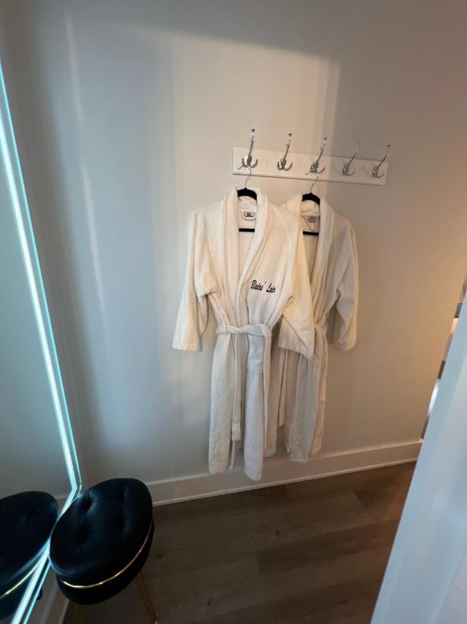 New Centennial Park Luxury Smart Home W Courtyard Fayetteville Ngoại thất bức ảnh